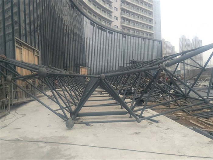 荆州万豪酒店雨棚网架